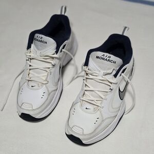 Nike Air Monarch IV Men's Casual Shoes White/Navy Size 12 EUC 415445-102 Leather